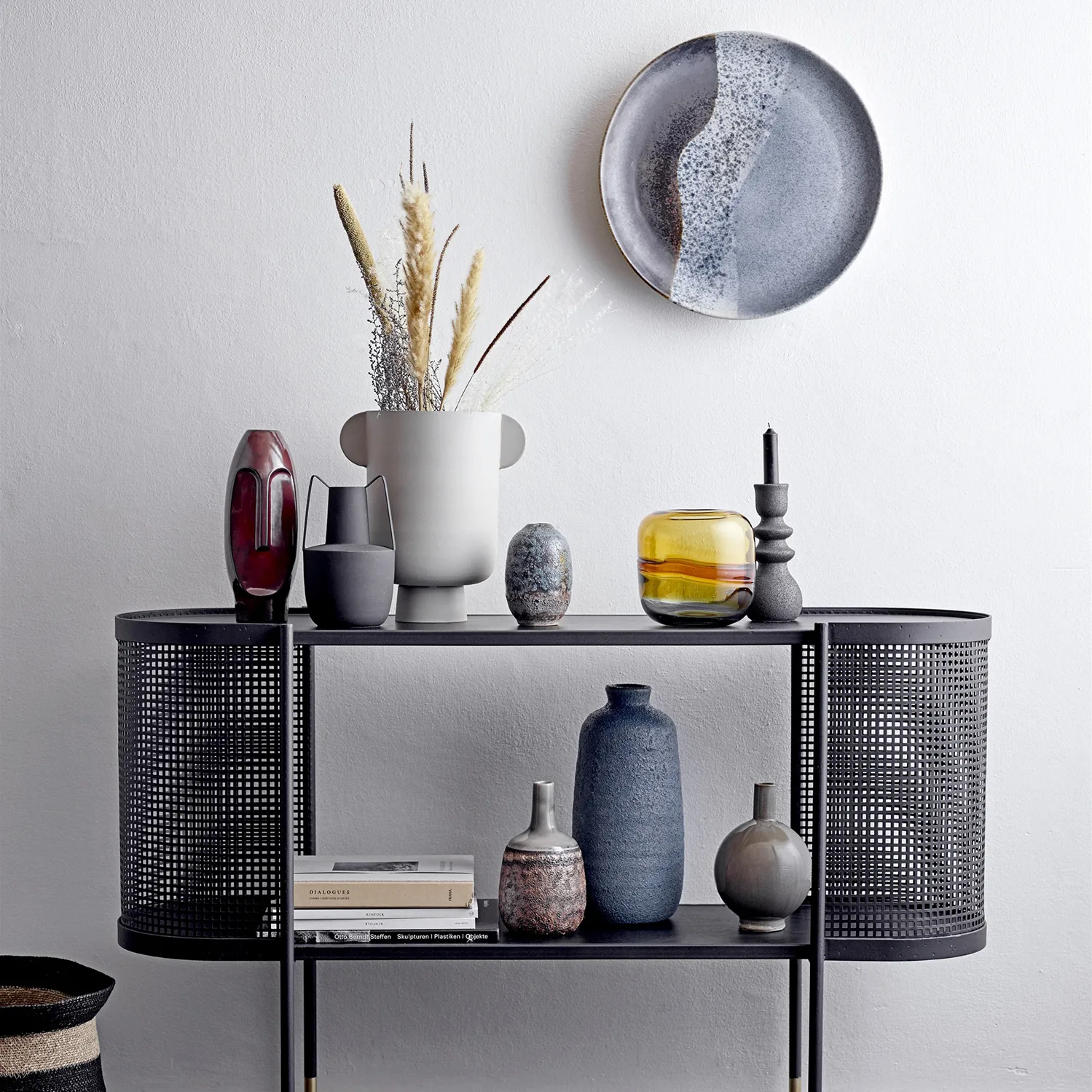 Bloomingville metallimaljakko kahvalla 20,5 cm, Musta Bloomingville