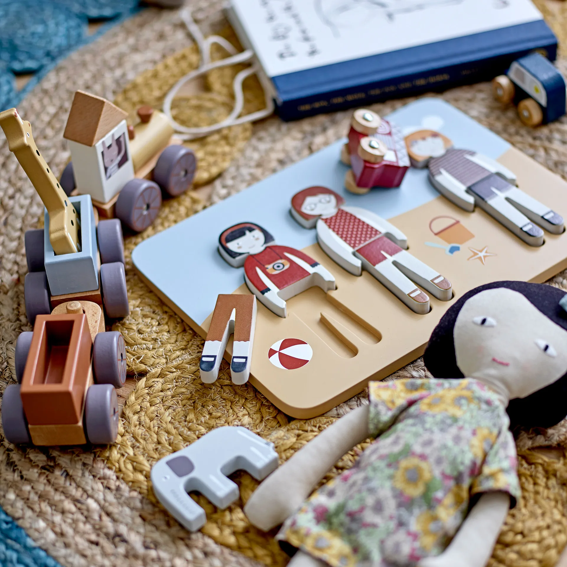 Coty vetolelu juna, Multi Bloomingville