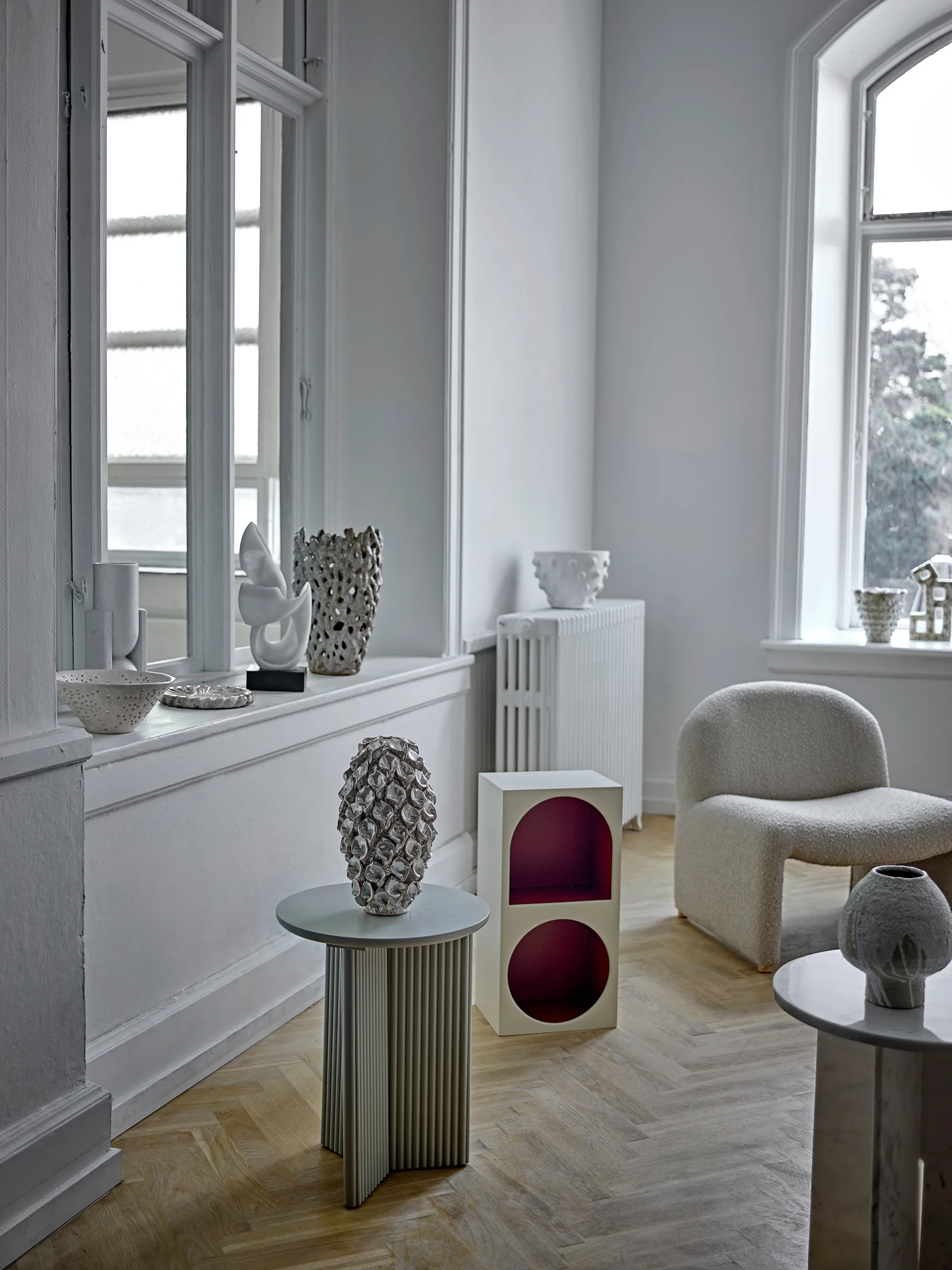 Edith sivupöytä Ø40 cm, Valkoinen Bloomingville