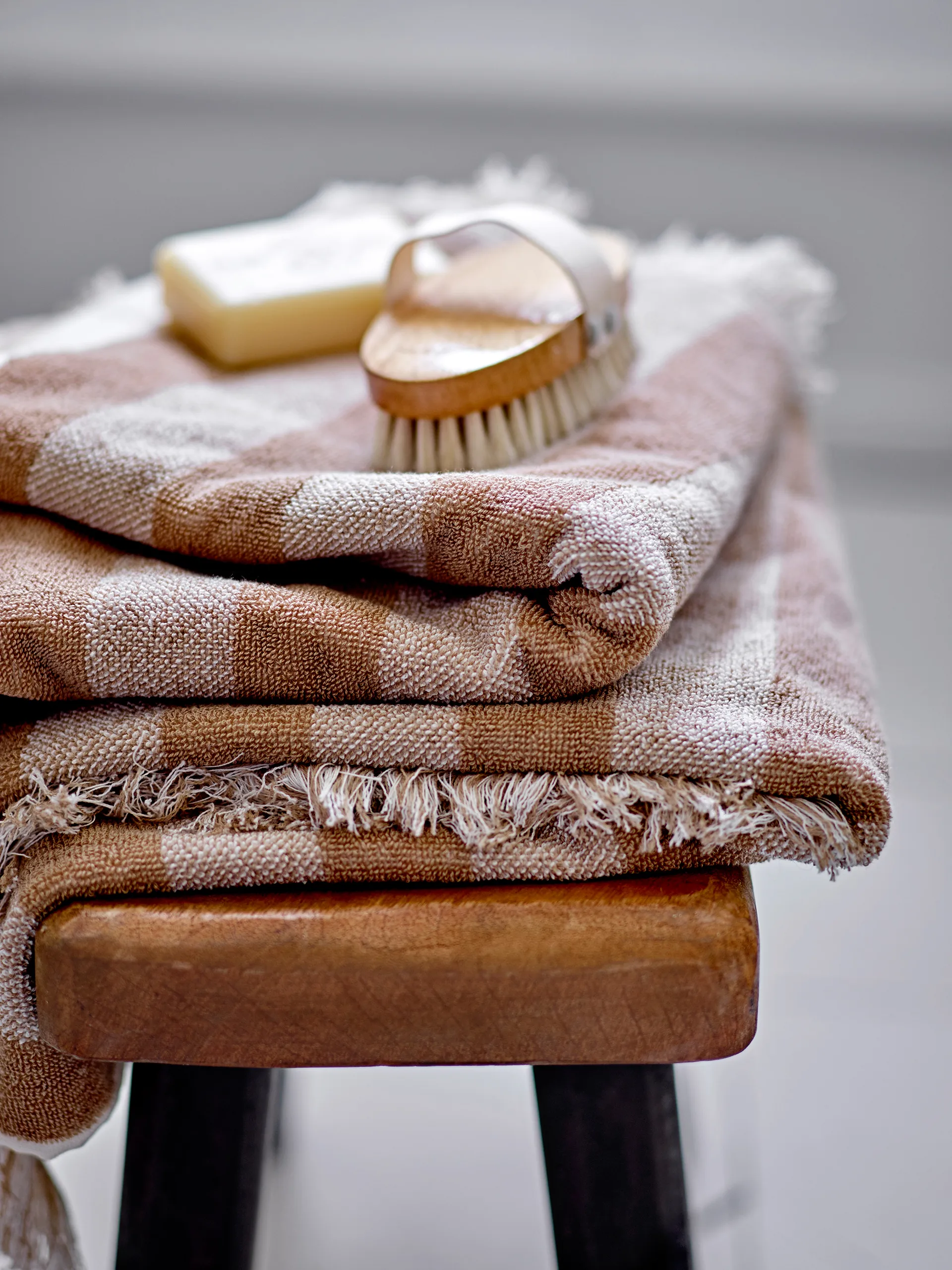 Elaia käsipyyhe 50 x 100 cm, Ruskea Bloomingville