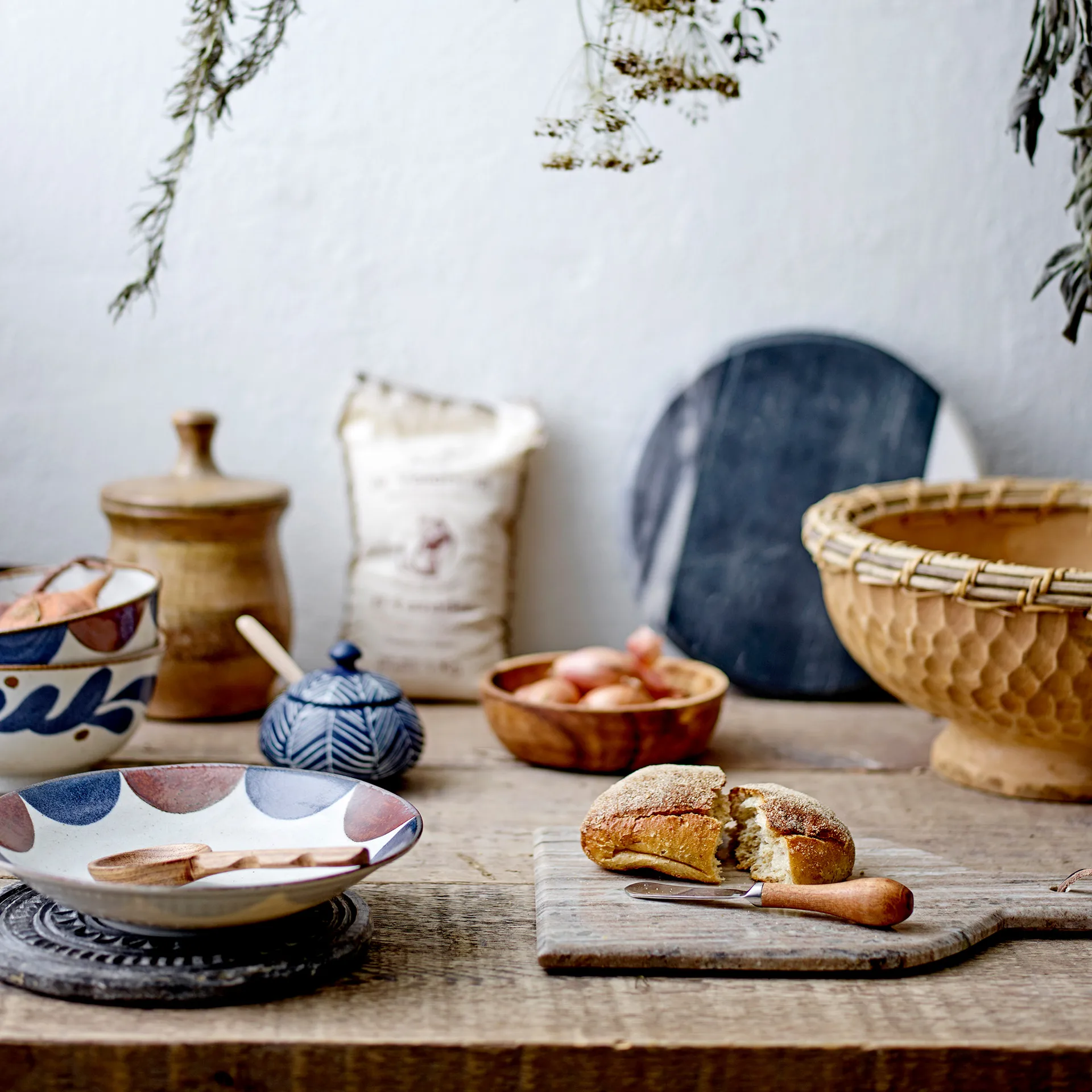 Kani tarjotin ja veitsi, Luonnonvärinen Bloomingville