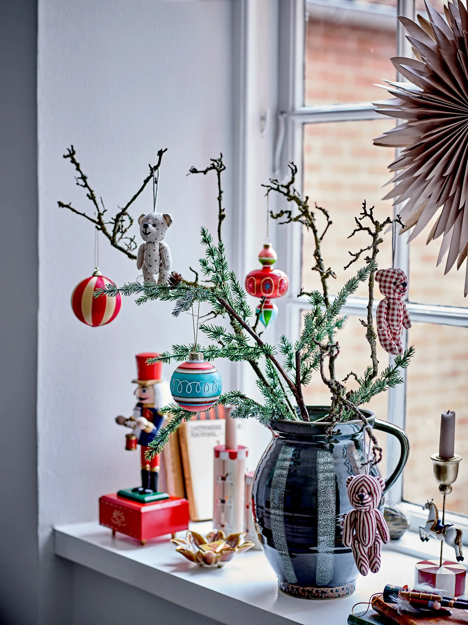 Karuselli kynttilänjalka, Valkoinen Bloomingville