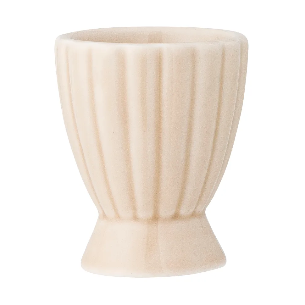 Latina munakuppi, Luonto Bloomingville