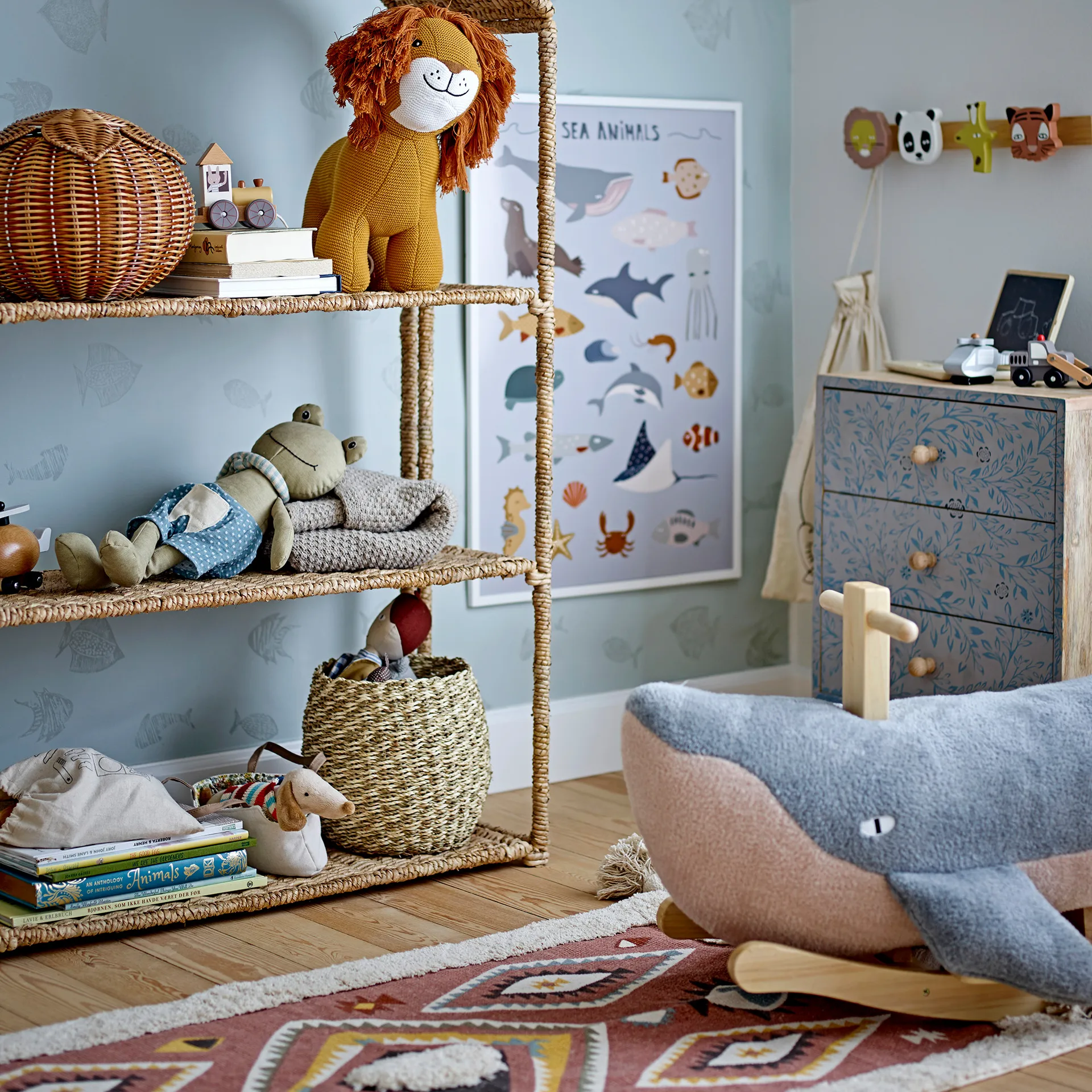 Moby keinueläin kahvoilla, Sininen Bloomingville