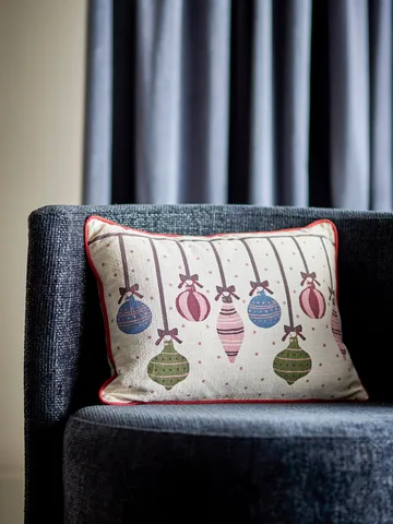 Ornamentia tyyny - Punainen, 50x35 cm - Bloomingville