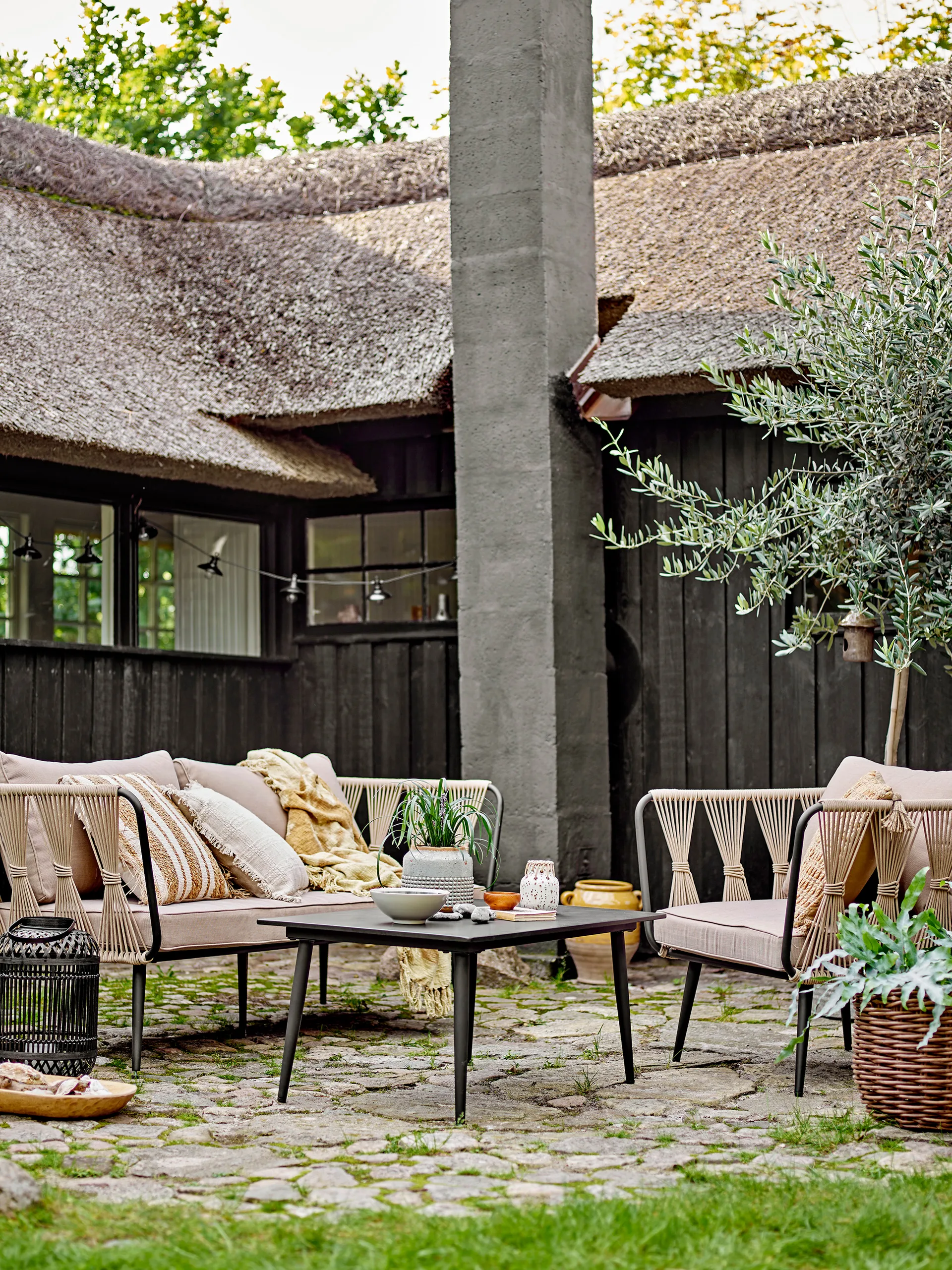 Pavone loungetuoli, Brown Bloomingville