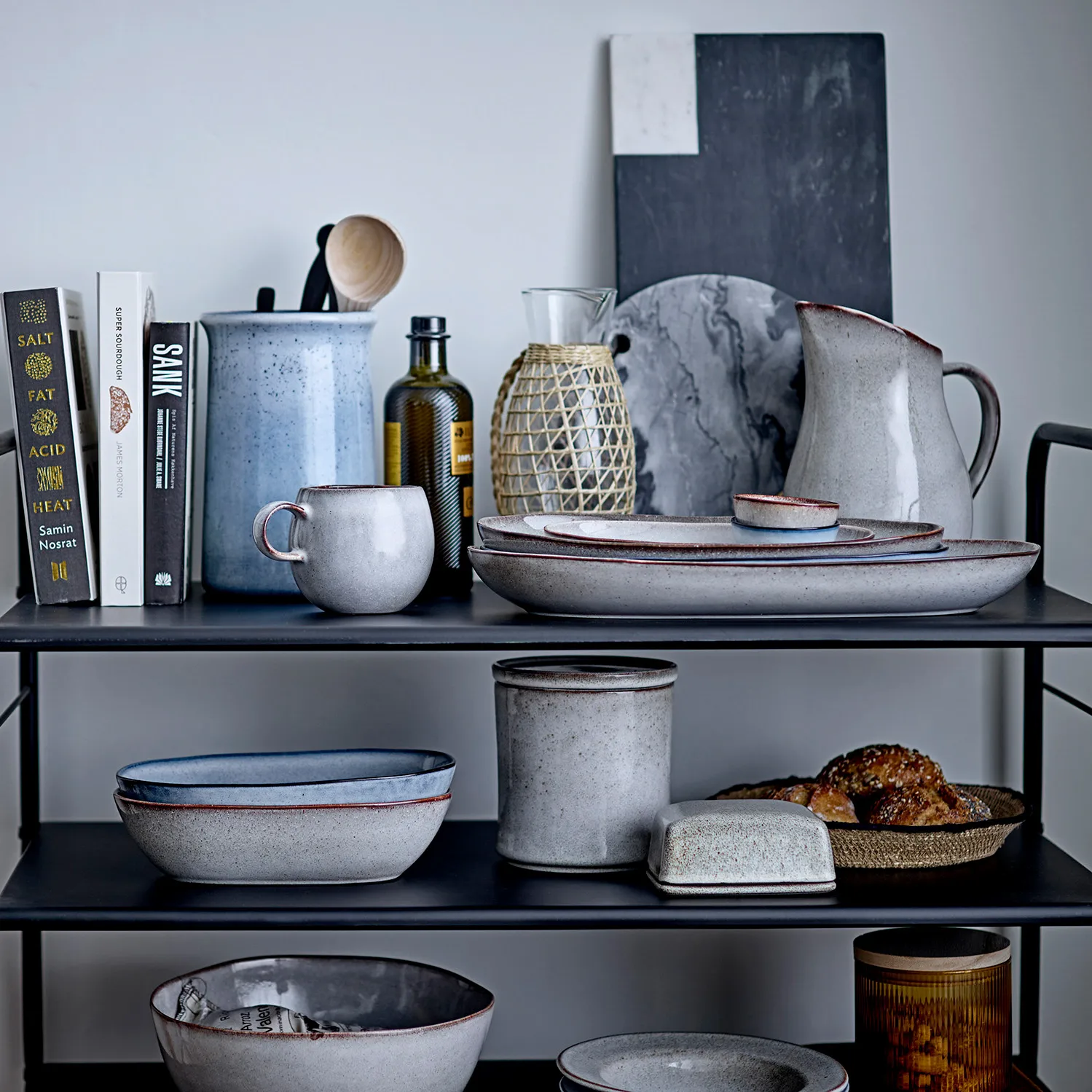 Sandrine voirasia, Harmaa Bloomingville