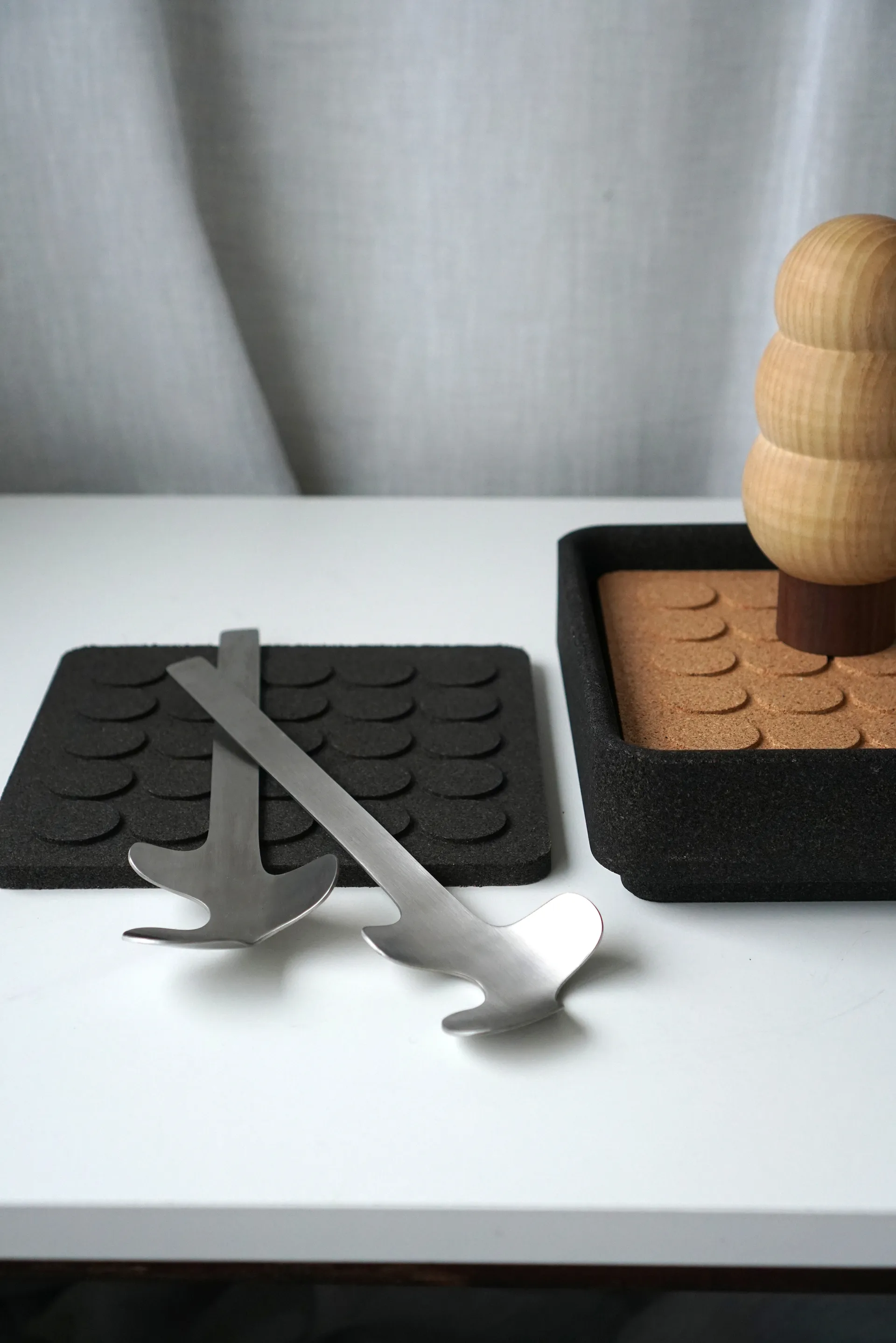 Leaf salaattiottimet, Brushed Steel Born In Sweden