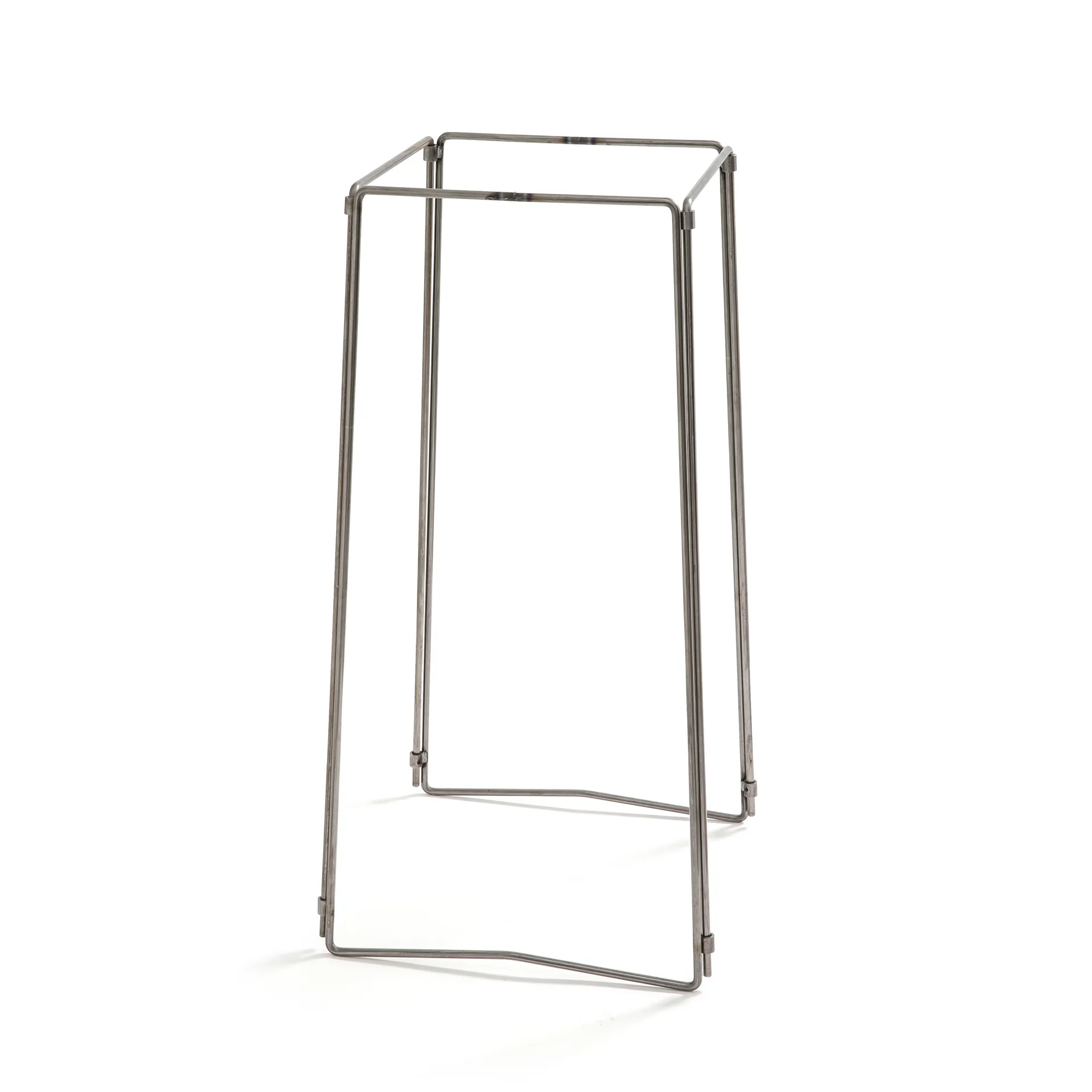 Stumpastaken tuki, Hopea Born In Sweden