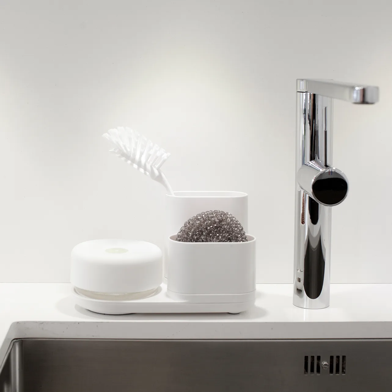 Astianpesuainepumppu ja säilytysteline, large, Valkoinen Bosign