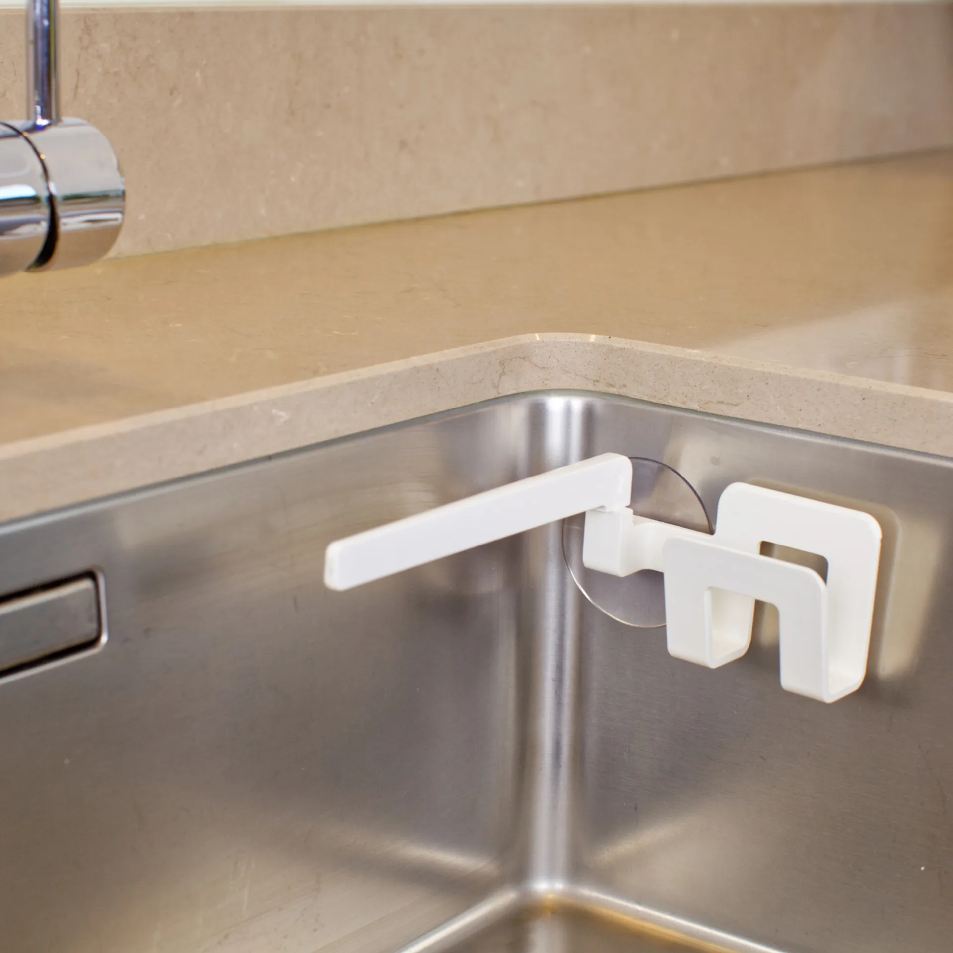 Pidike tiskirätille ja pesusienelle imukuppi, Valkoinen Bosign