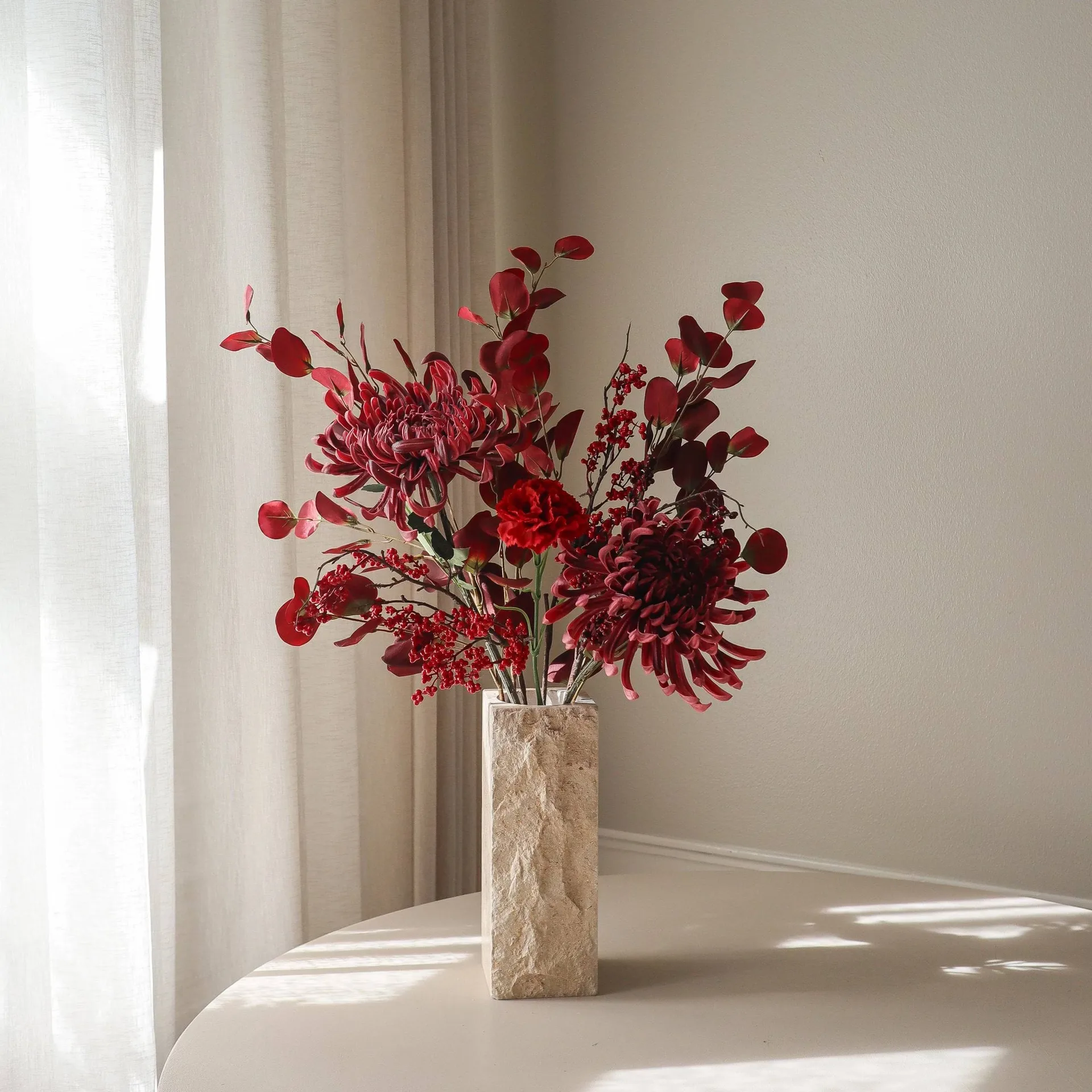 Berry drama tekokukkakimppu, Hämähäkkikrysanteemi, neilikka, eukalyptus, 84 cm Botané