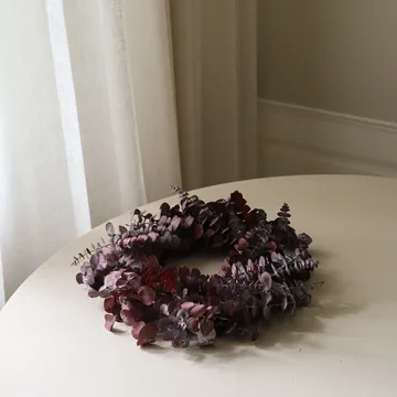 Eucalyptus Wreath kranssi - Tummanpunainen, Ø40 cm - Botané