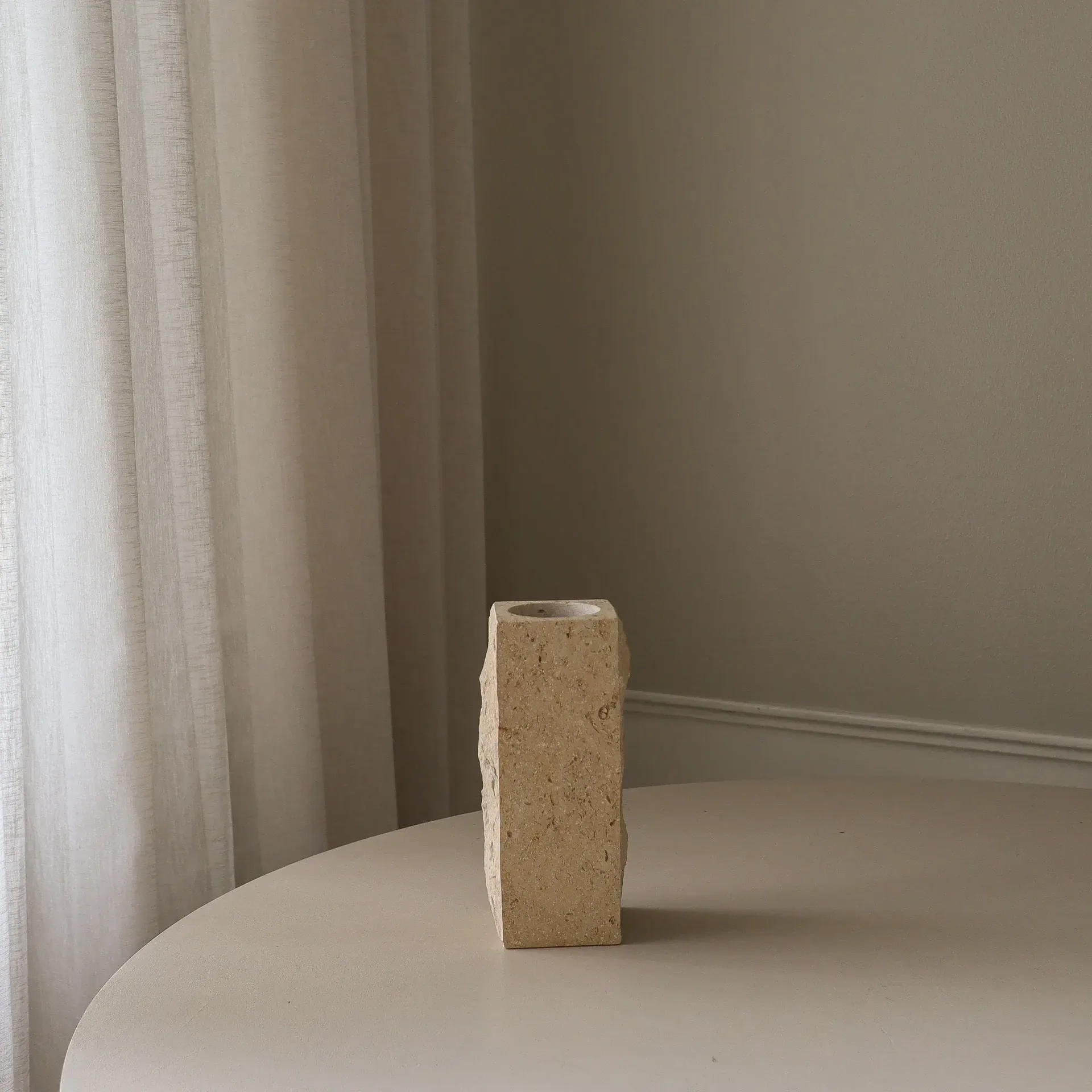 Limestone Edge marmorimaljakko, Pieni, 25 cm Botané