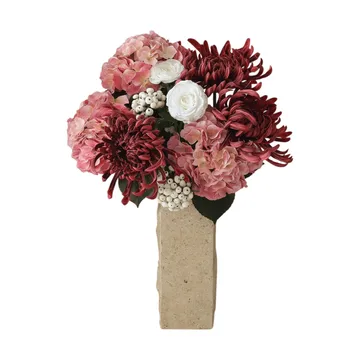 Rose reverie tekokukkakimppu - Hortensia, hämähäkkikrysanteemi, jaloleinikki, 77 cm - Botané