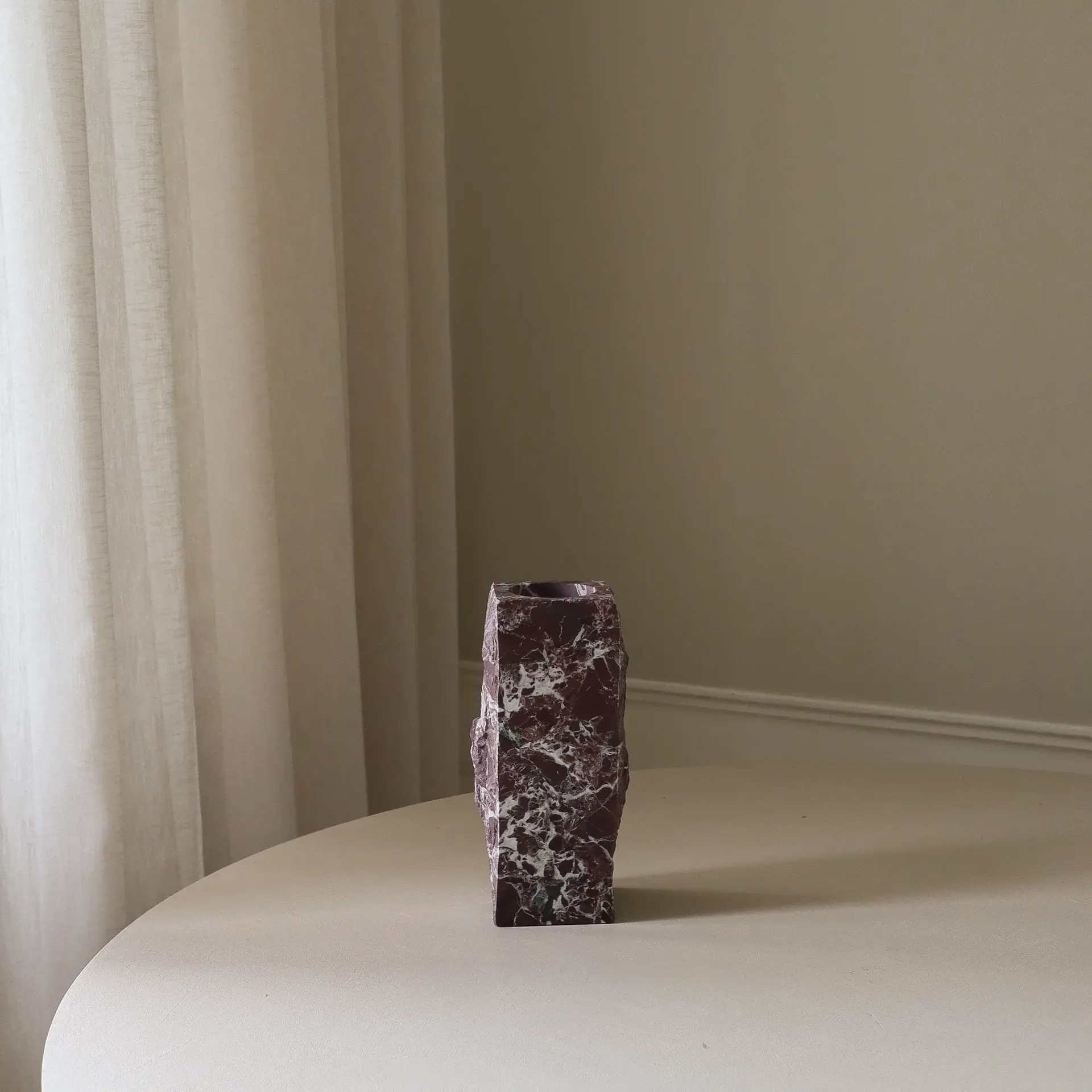 Rosso Levanto Edge marmorimaljakko, Pieni, 25 cm Botané