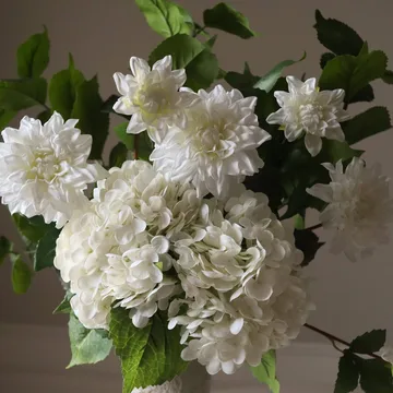 Soft Serve tekokimppu - Hortensia ja daalia, 8 kpl - Botané