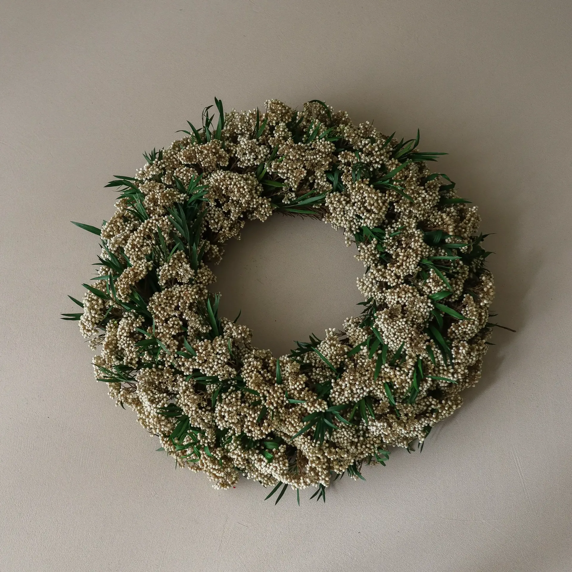 Whisper Meadow Wreath kranssi, Riisikukka, Ø40 cm Botané