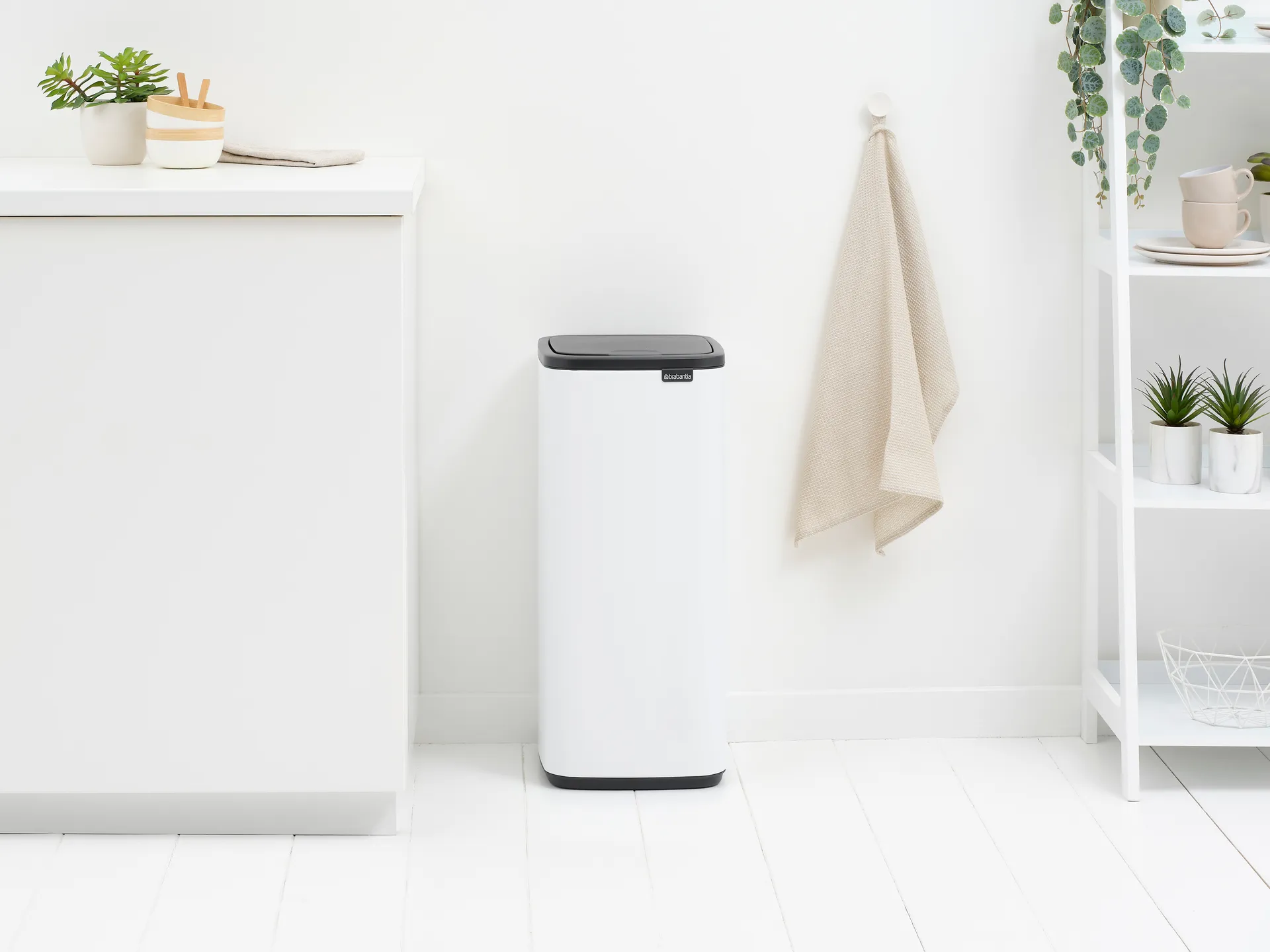 Bo Touch Bin 30 l, Valkoinen Brabantia