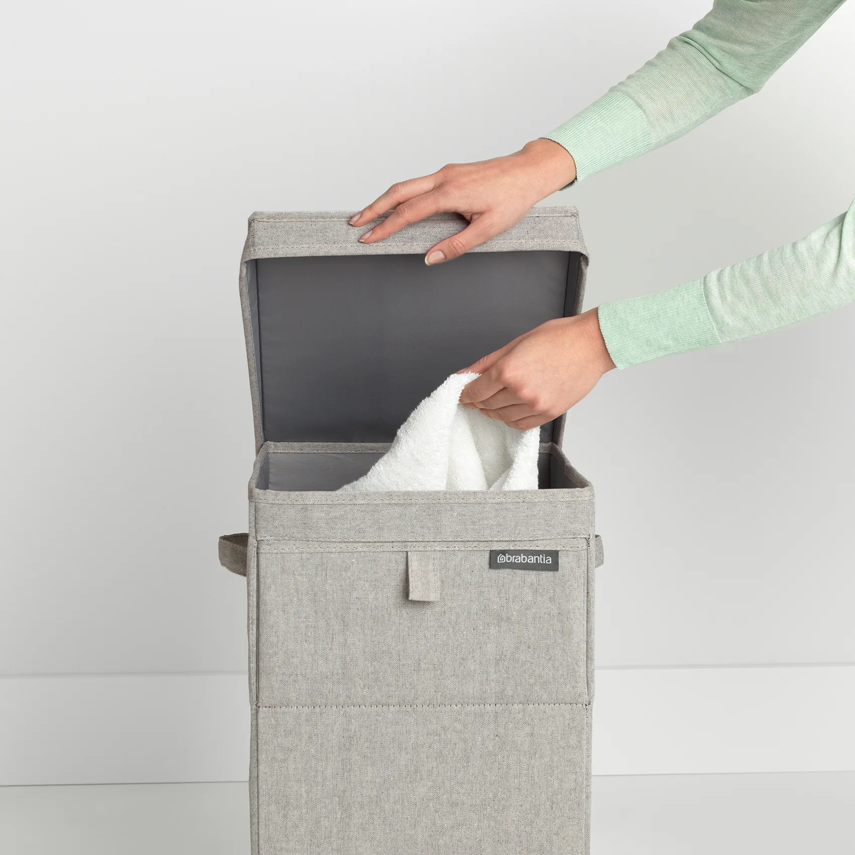 Brabantia pinottava pyykkikori 35 litraa, Vaaleanharmaa Brabantia