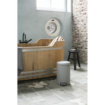 New Icon poljinroskis 12 litraa - Mineral concrete grey - Brabantia