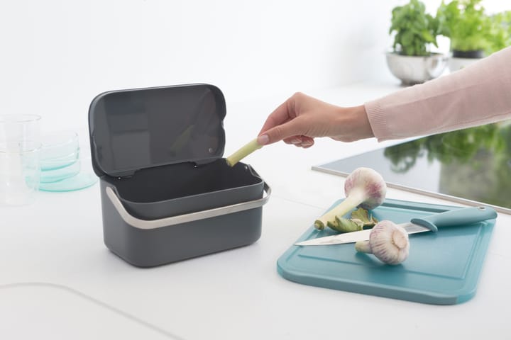 Sinkside biojäteastia 13x22 cm, Tummanharmaa Brabantia