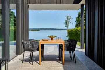 Delta käsinojatuoli - Musta - Brafab