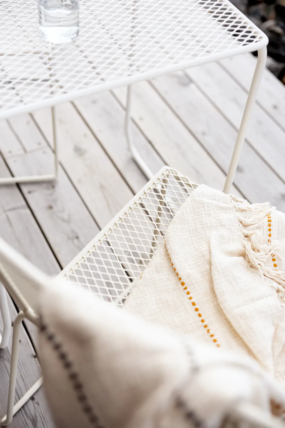 Haru ruokatuoli, Helmenvalkoinen Brafab