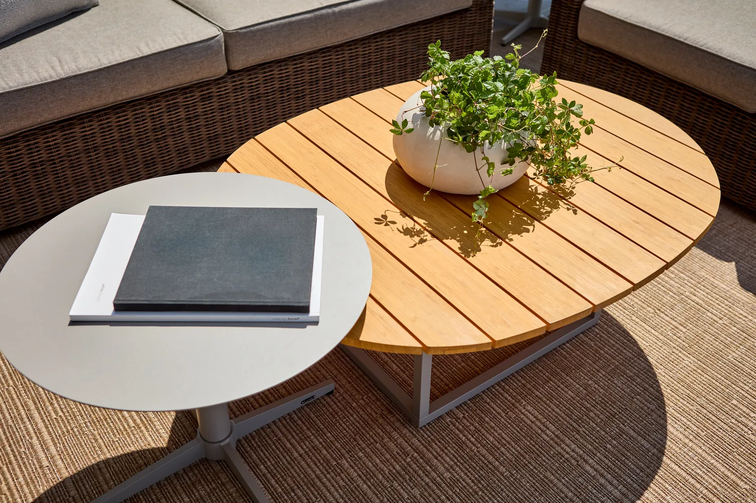 Olive sohvapöytä, Khaki-bambu, 110×80 cm Brafab