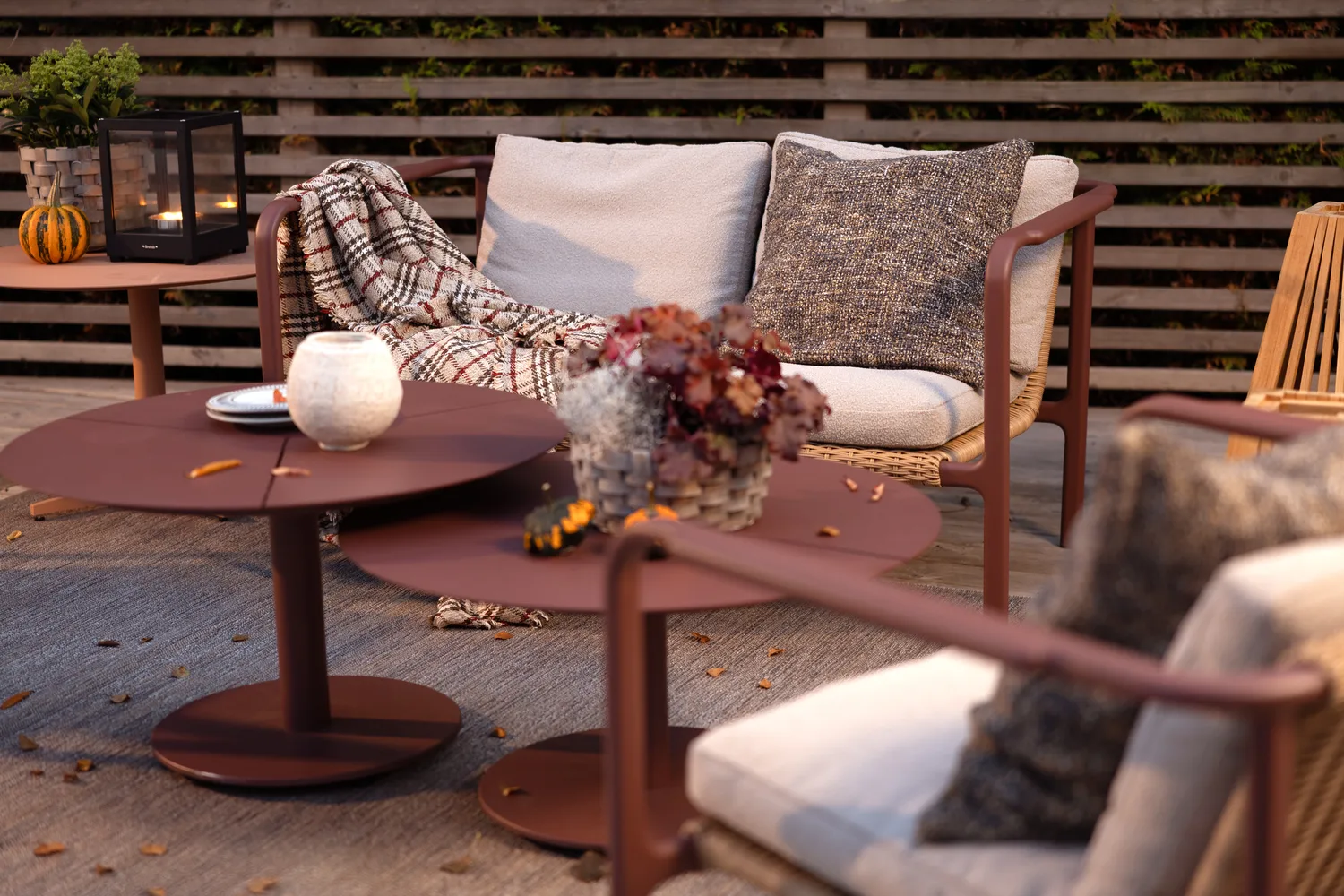 Peace sohvapöytä, Zin red, Ø80x46 cm Brafab