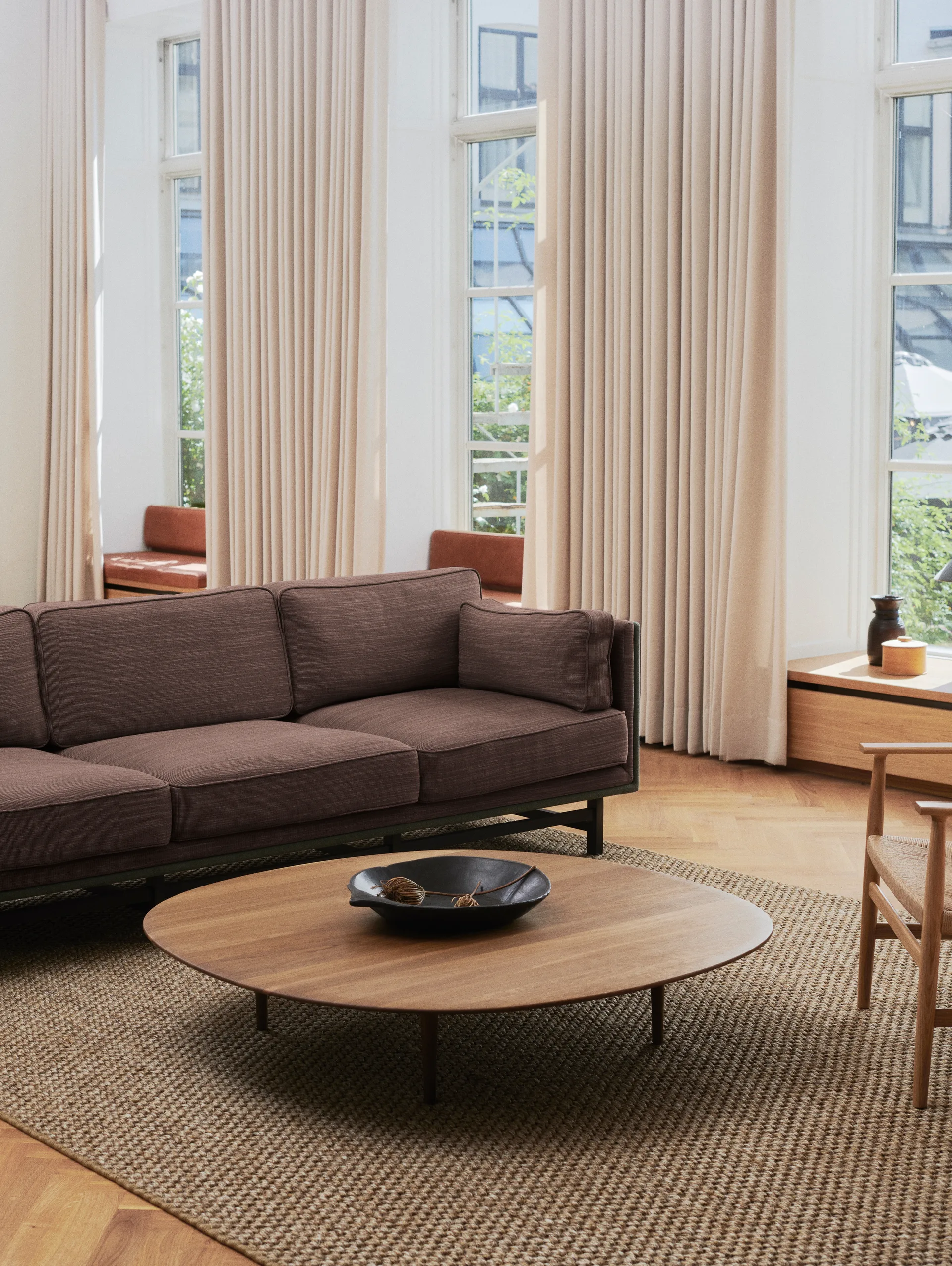 Jari sohvapöytä Ø 118 cm, Savuöljytty tammi Brdr. Krüger