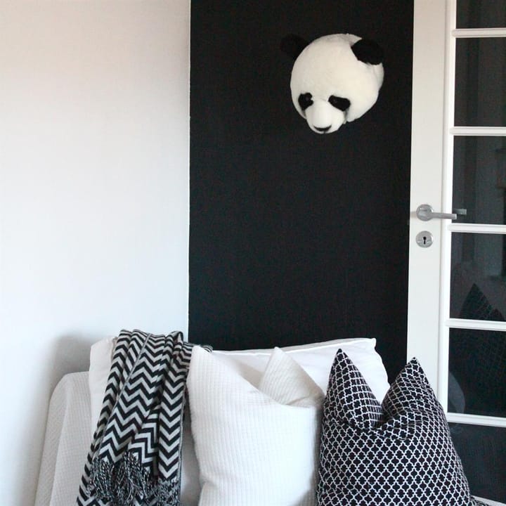Pandapehmolelun pää seinälle, panda Brigbys