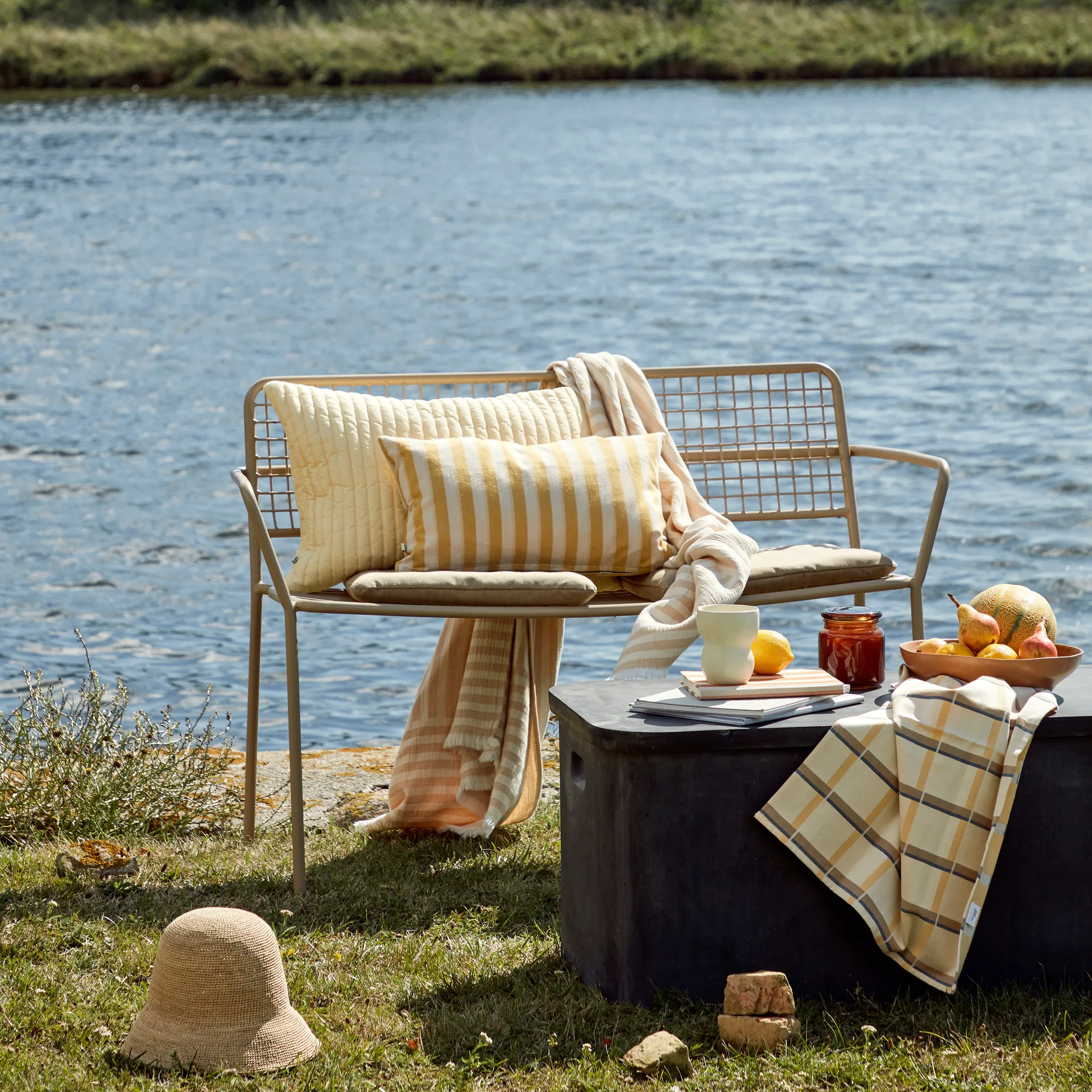 Frankie puuvillahuopa 130x180 cm, Taos taupe beige Broste Copenhagen