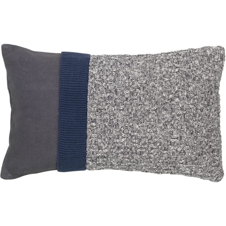 Knit tyynynpäällinen 30 x 50 cm - Dark grey-blue night - Broste Copenhagen