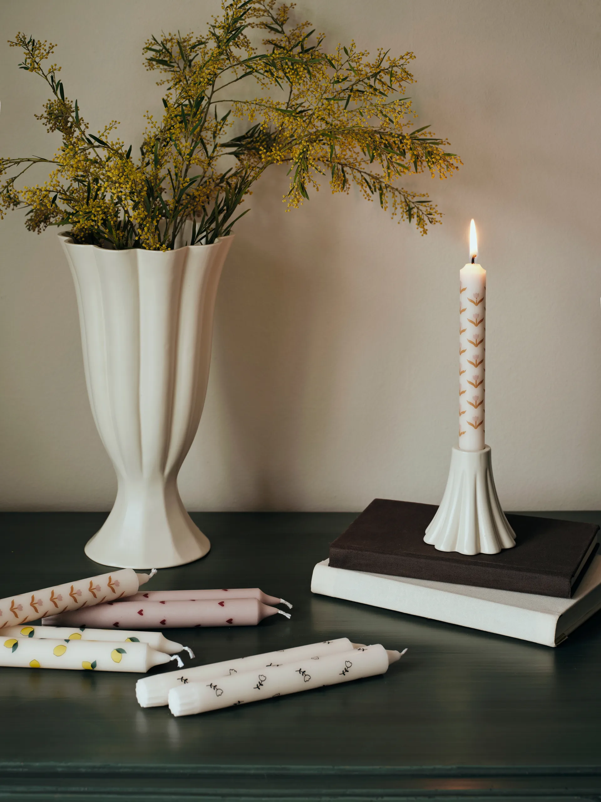 Mai kynttilä 2-pack, Valkoinen musta Broste Copenhagen