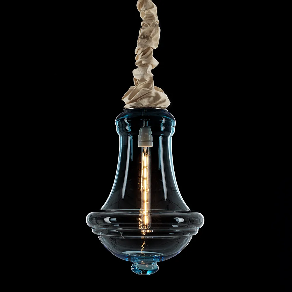 Valborg riippuvalaisin, Savunharmaa, led Bsweden