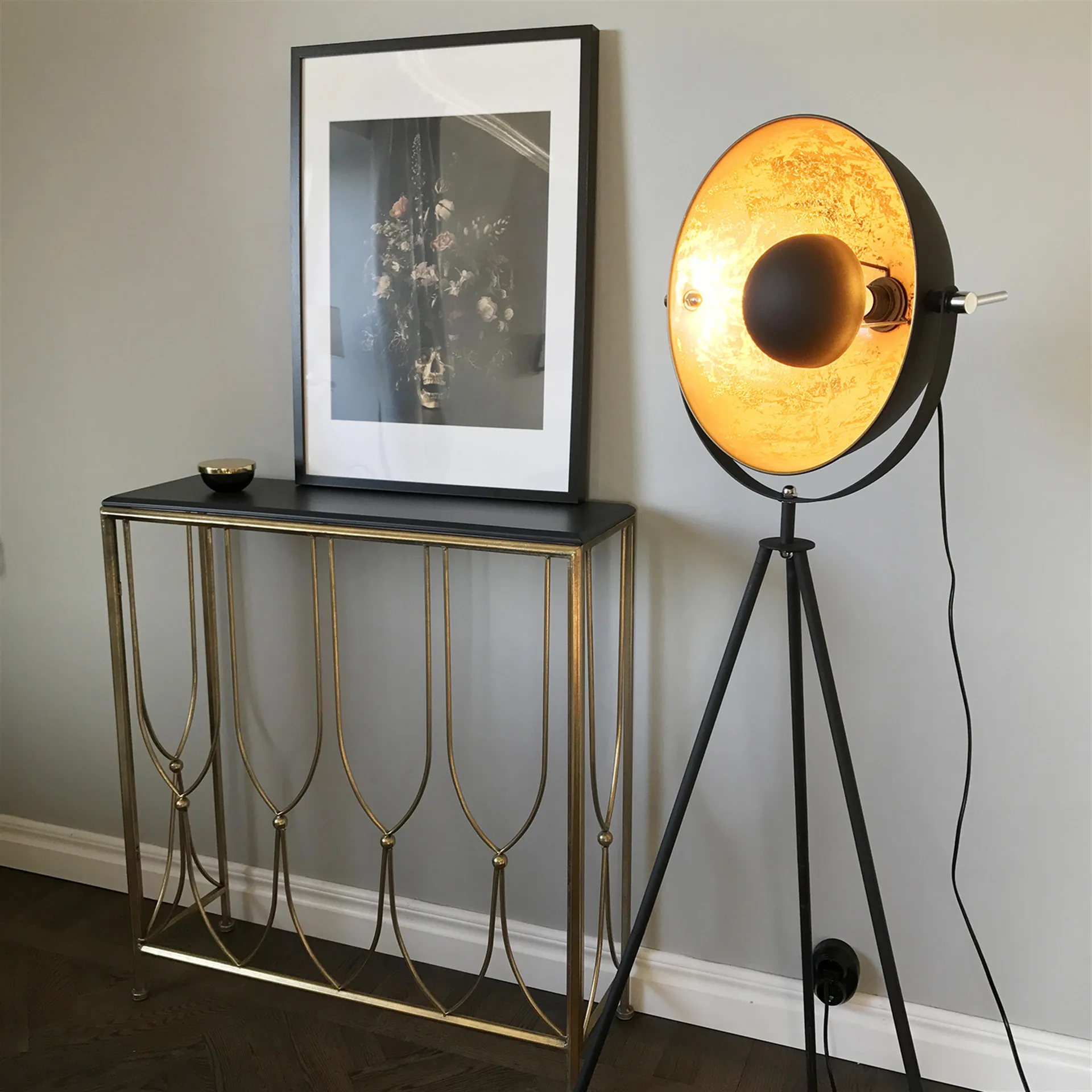 Captain mini lattiavalaisin, hiekanmusta By Rydéns