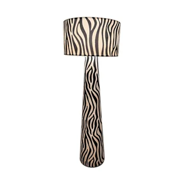 Zany Zebra lattiavalaisin - Musta-valkoinen, 144 cm - By Rydéns