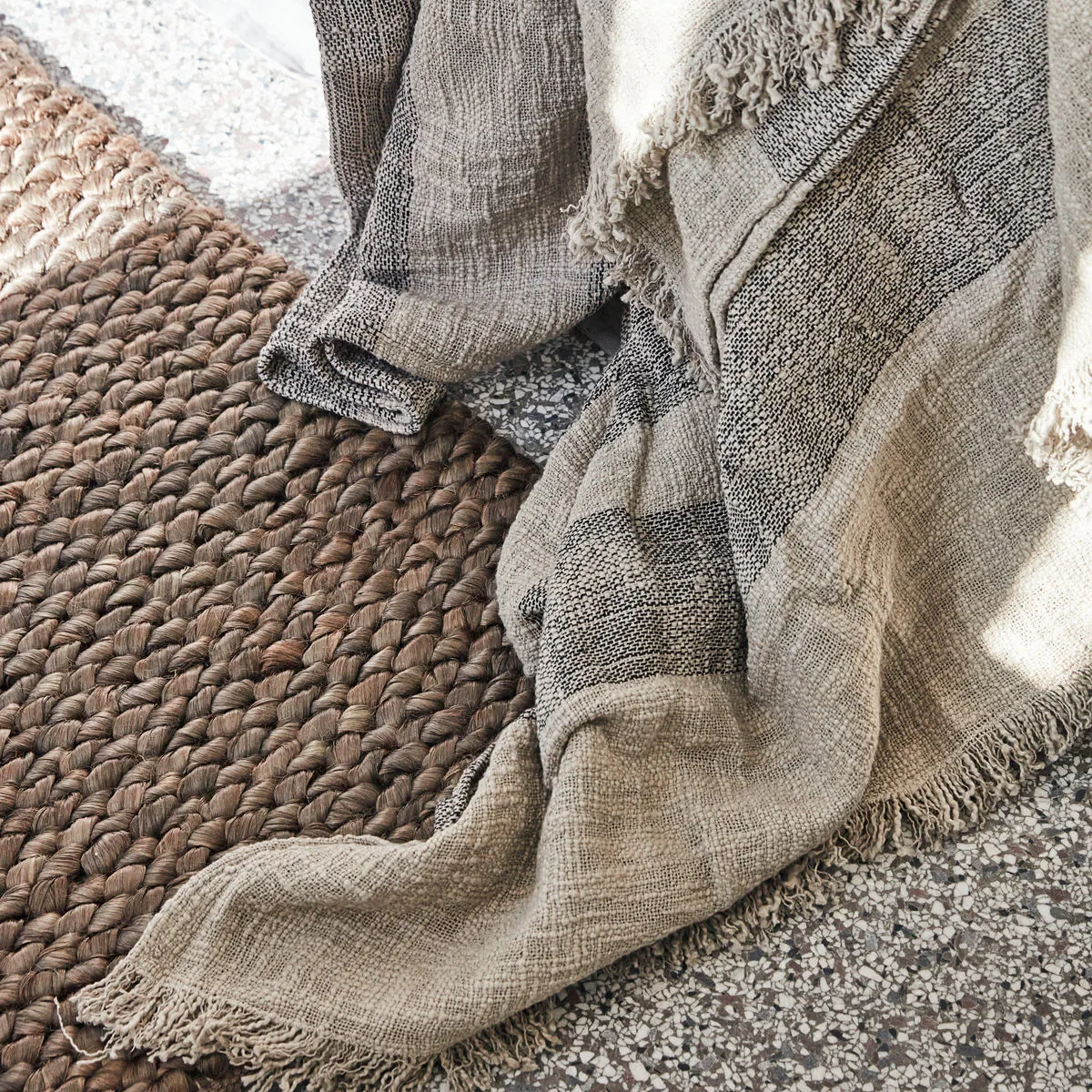 Ashild päiväpeite 280x280 cm, Haze-coal byNORD