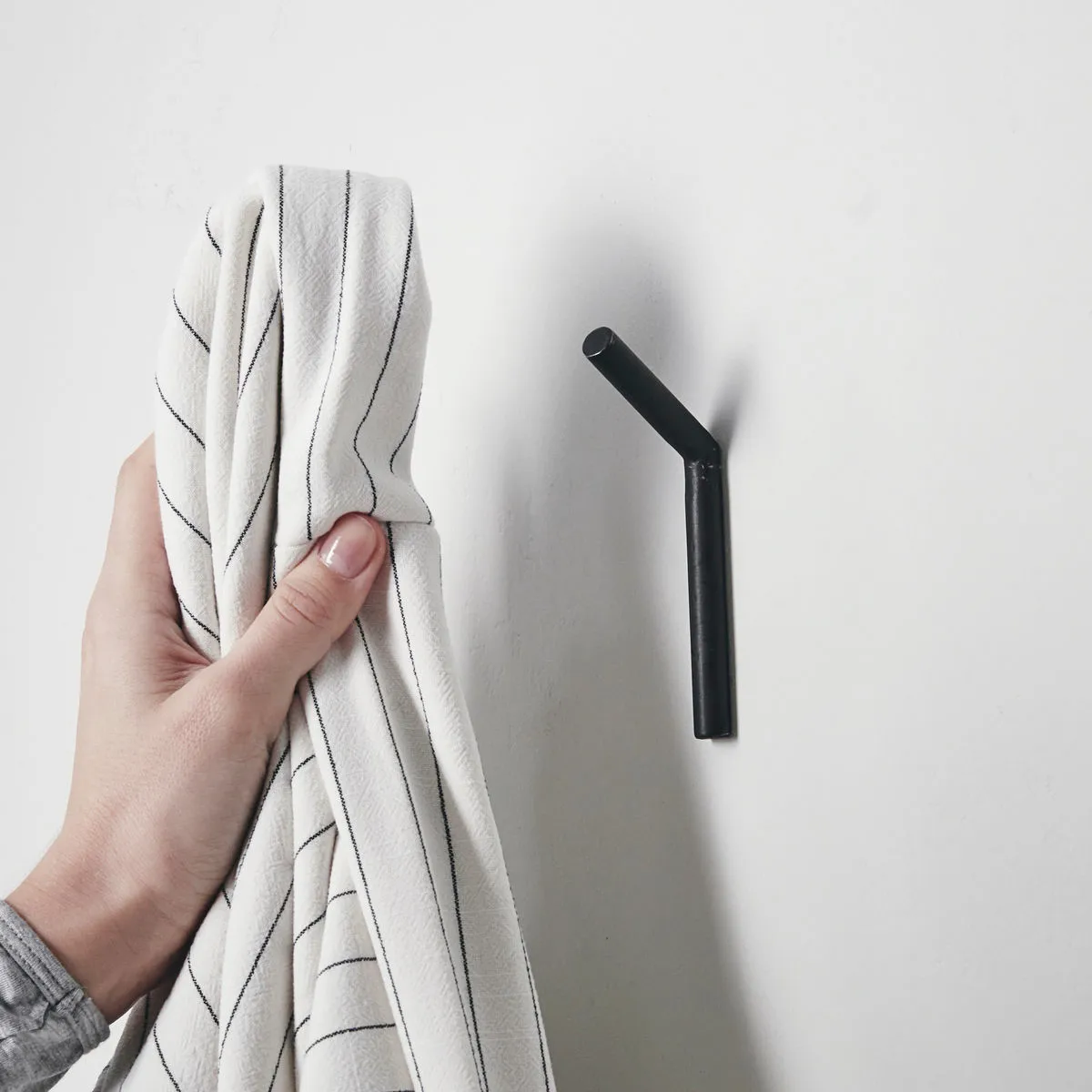 Kyrkja seinäkoukku, Coal byNORD