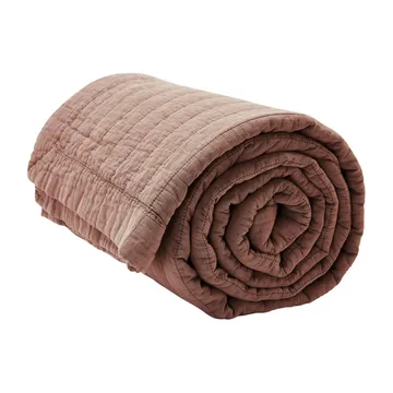 Magnhild pehmustettu päiväpeite 160x280 cm - Berry - byNORD