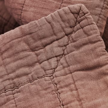 Magnhild pehmustettu päiväpeite 280x280 cm - Berry - byNORD