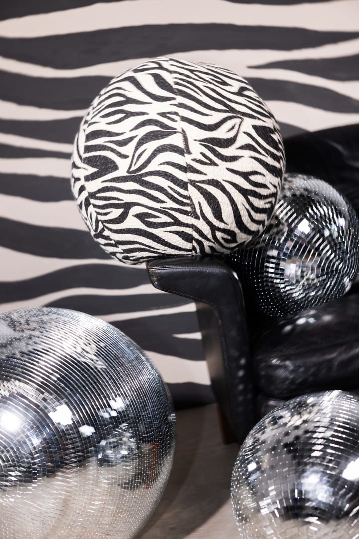 Anima tyyny Ø35 cm, Zebra-musta Byon