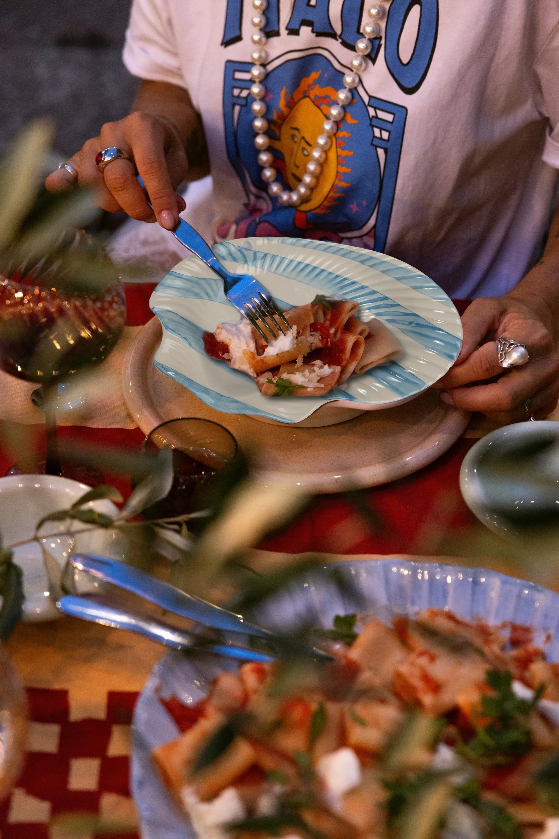 Armona stripe lautanen 23,5x23,5 cm, Vaaleansininen-valkoinen Byon