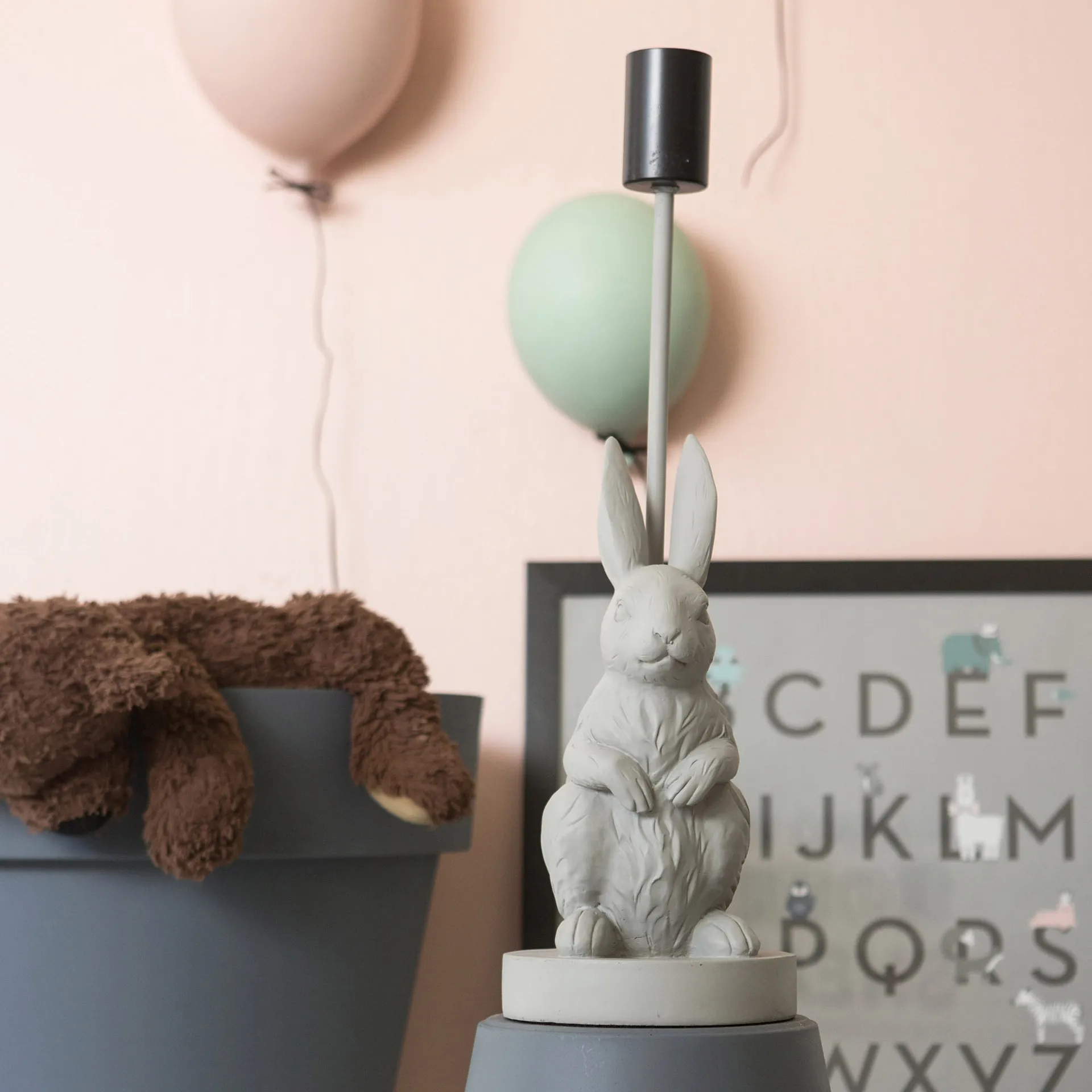 Byon lampunjalka eläin, Kaniini Byon