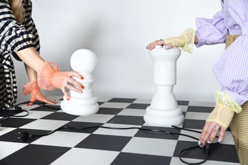 Chess Queen -pöytävalaisin  - White - Byon