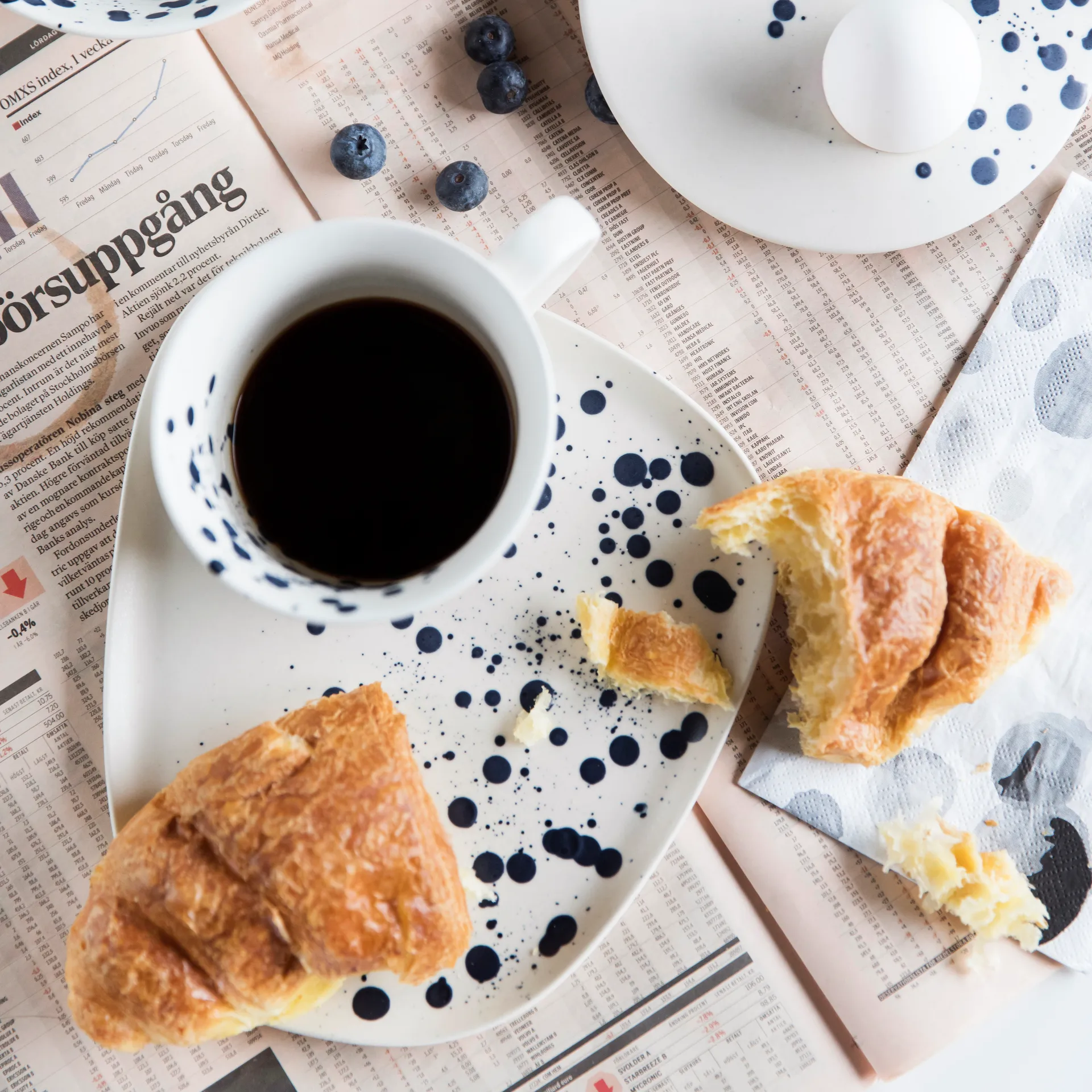 Dottie lautanen 21 cm, Musta-valkoinen Byon