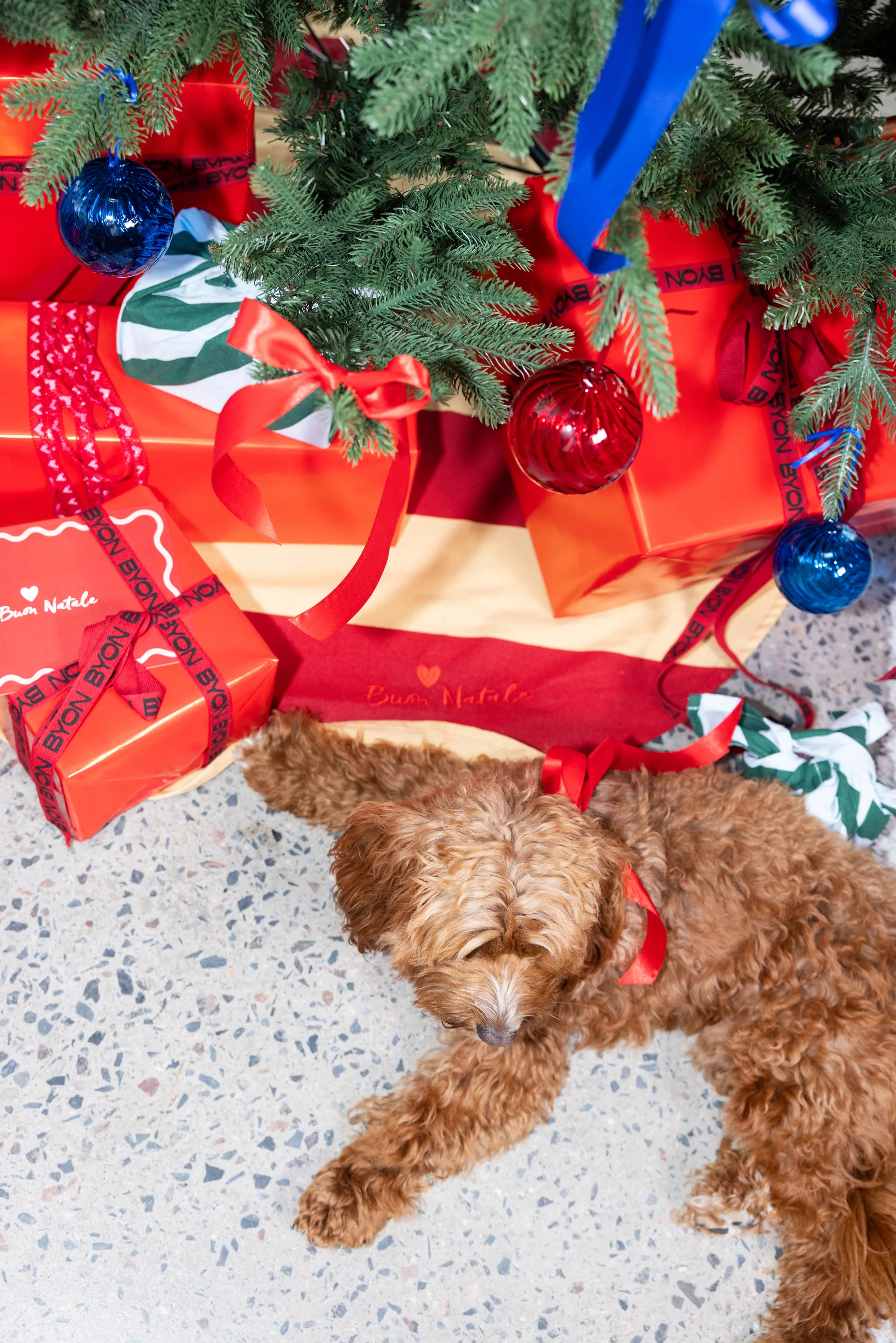 Love joulukuusen alusta Ø100 cm, Punahiekka Byon