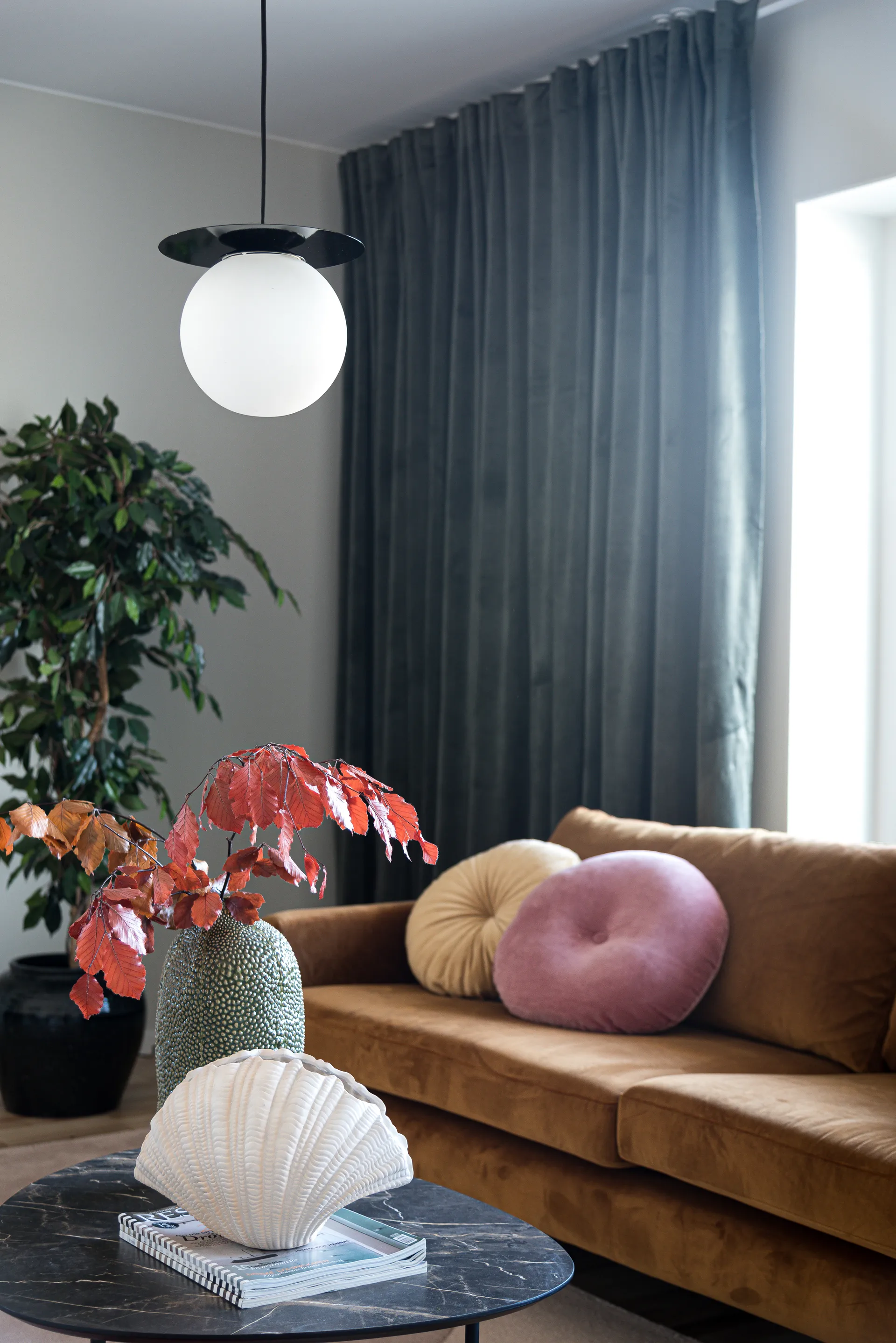 Shell maljakko, Valkoinen Byon