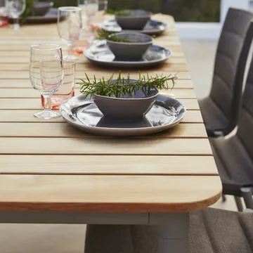 Core ruokapöytä tiikki 210x90x74 cm - Taupe jalusta - Cane-line